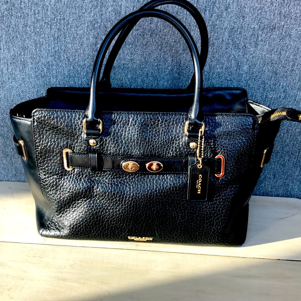 Black Coach Purse! Real/Aunthetic.